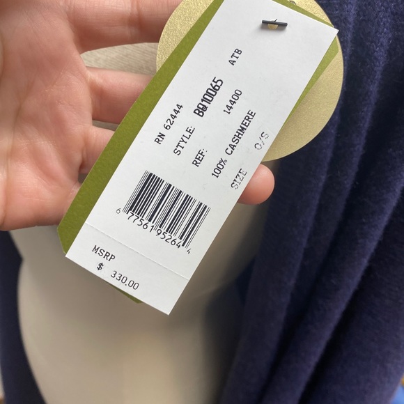 Nicole Miller cashmere poncho sweater - Picture 4 of 11